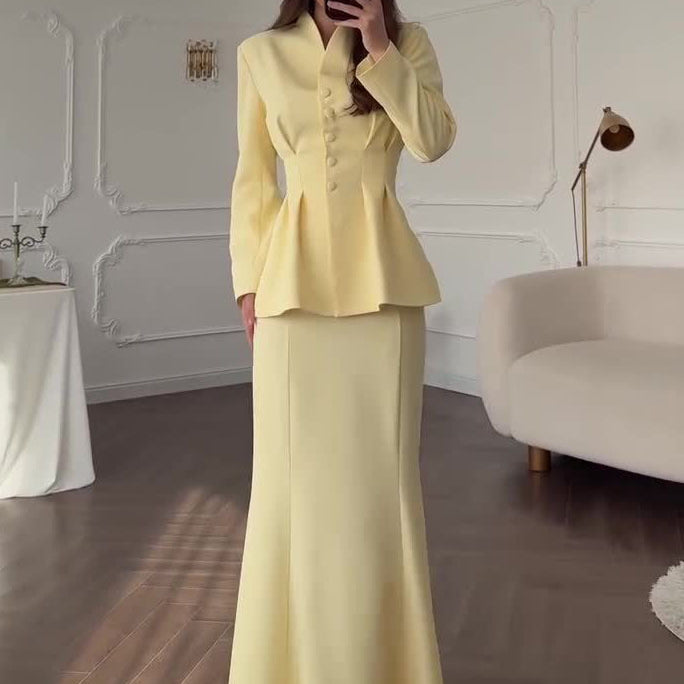 Chemise à col châle à rayures avec pantalon