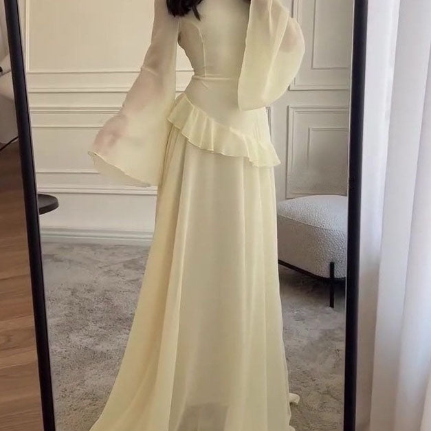 Robe mi-longue à manches lanternes et imprimé graffiti, nouée à la taille