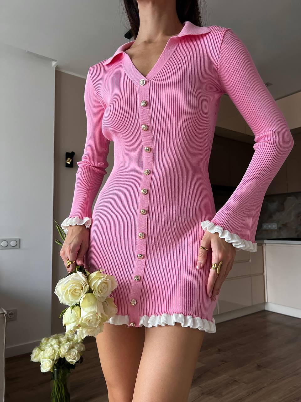 Robe mi-longue à manches lanternes et imprimé graffiti, nouée à la taille